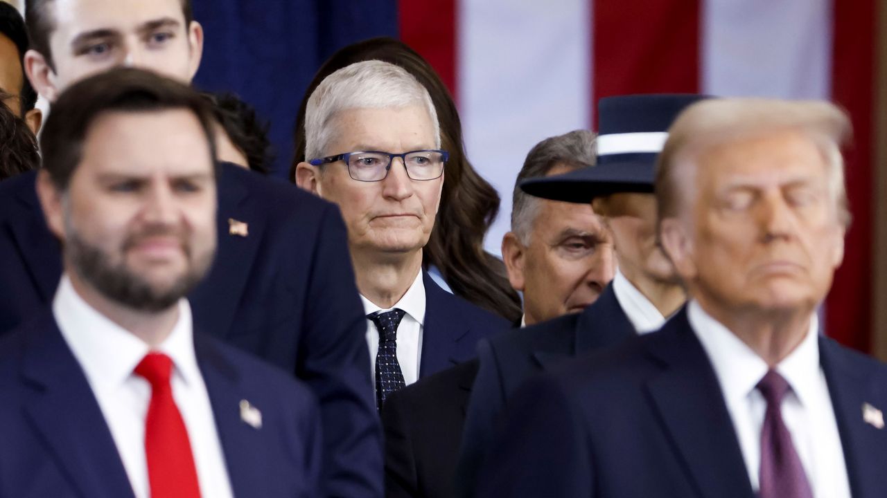 Apple anuncia mega inversión en EE UU en medio de tensiones comerciales entre Trump, México y China