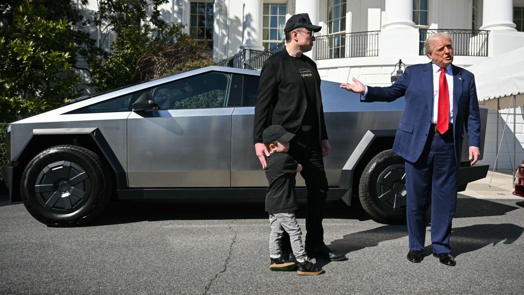 Tesla ve caer un 71% sus ganancias trimestrales y Musk da un paso atrás del DOGE