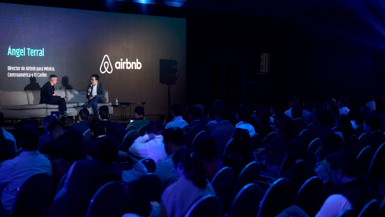Airbnb en WIRED Summit 2025: El futuro del turismo en México