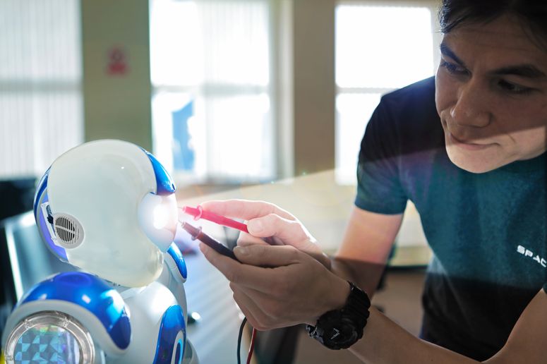 México actualiza sus bachilleratos con formación técnica en IA, robótica y nanotecnología