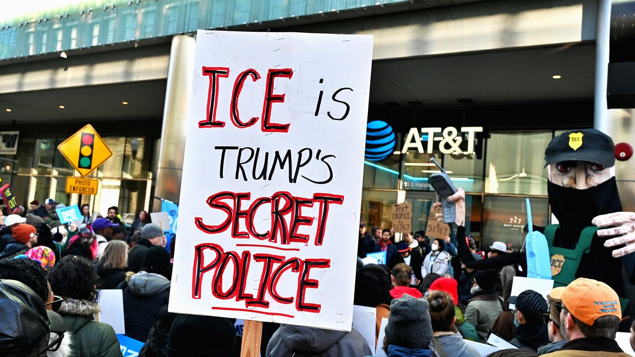 Cómo las grandes tecnológicas dan soporte a la ofensiva migratoria de Trump