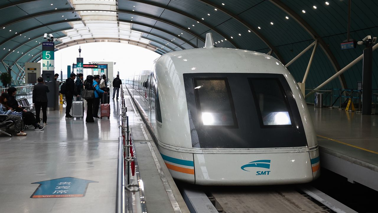 ¿Te imaginas hacer una hora en tren de Ciudad de México a Monterrey? El tren maglev de China ya es capaz de eso